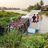 Bateau récolteur automatique de plantes aquatiques robuste, coupe-jacinthe d'eau haute capacité pour le nettoyage des grands lacs et des réservoirs