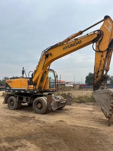Excavadora Hidráulica y de Ruedas de Alta Calidad HYUNDAI 210W-9 Usada con Bajo Kilometraje - Product Image 2