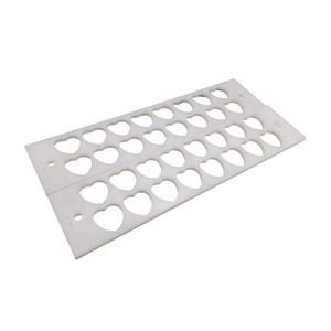 قوالب بلاستيكية مخصصة من البولي إيثيلين فائق الوزن الجزيئي بألوان وأحجام مختلفة - Product Image 3