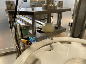 Machine de remplissage et de bouchage automatique WB-JG4 à 4 têtes pour confiture, pâté, confiture de fruits, confiture de fraises, confiture de bleuets, pots en verre, haute qualité - Product Image 5