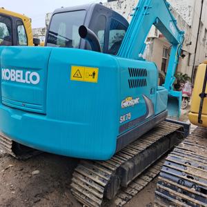 รถขุดตีนตะขาบ Kobelco SK75 มือสอง พร้อมระบบเกียร์ PLC ปั๊มและมอเตอร์ไฮดรอลิกเต็มระบบ รับประกัน 1 ปี ราคาถูก - Product Image 1