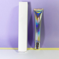 Gloss à Lèvres Transparent Hydratant et Waterproof Marque Blanche avec Feuilles d'Or 24K et Acide Hyaluronique