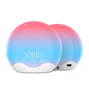 Lámpara de Noche Inteligente con Simulación de Amanecer y Atardecer, Reloj Despertador Digital LED con Luz Nocturna RGB de Doble Cara - Product Image 3