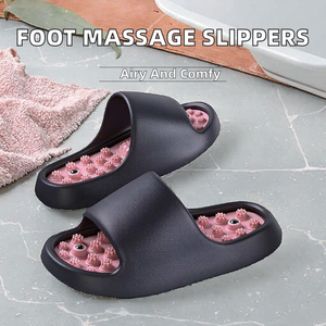 Chaussons de massage des pieds respirants unisexes pour l'été avec nœuds d'acupression et semelles antidérapantes pour la maison et la salle de bain - Product Image 2