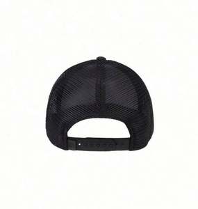 Casquette de camionneur sportive personnalisée à 5 panneaux avec 100% de coton sur le devant et maille 100% de polyester pour les aventures en plein air - Product Image 4