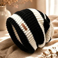   Bonnet d'hiver en tricot torsadé épais et confortable pour femme, avec pompon mignon, indispensable par temps froid
