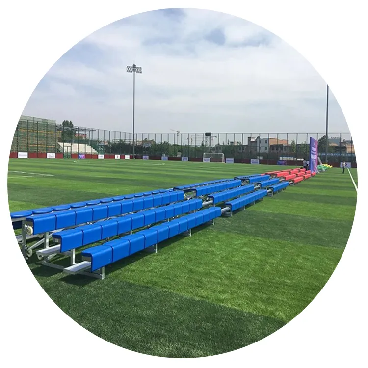 مقعد كرة قدم محمول بظهر مسطح منخفض الارتفاع مصنوع من الألمونيوم بمقاعد
