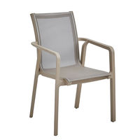 Nos chaises d'extérieur confortables sont conçues pour rendre le temps passé à l'extérieur confortable, peu importe l'occasion ou la situation