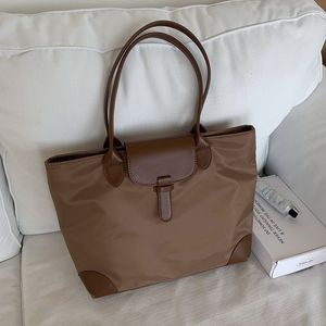 Sac fourre-tout en nylon pour femmes, sac à bandoulière de grande capacité, pour les trajets quotidiens, pour les étudiants, couleur unie, fermeture à glissière - Product Image 2