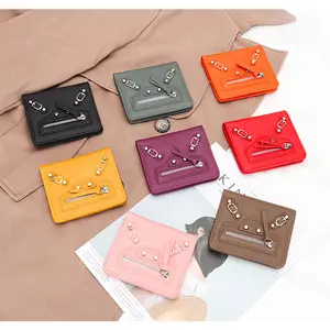 Women Short Wallet Genuine Cow Leather Card Holder Purse Classic Fashion Ladies Zipper Wallets with Rivet Coin Purses