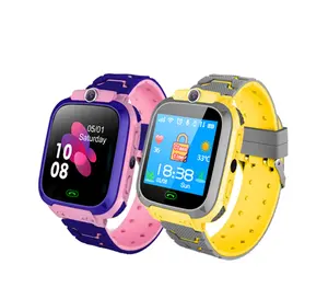 工厂价格E02儿童智能手表全球定位系统2g sim卡儿童手机手表儿童SOS LBS位置游戏手表