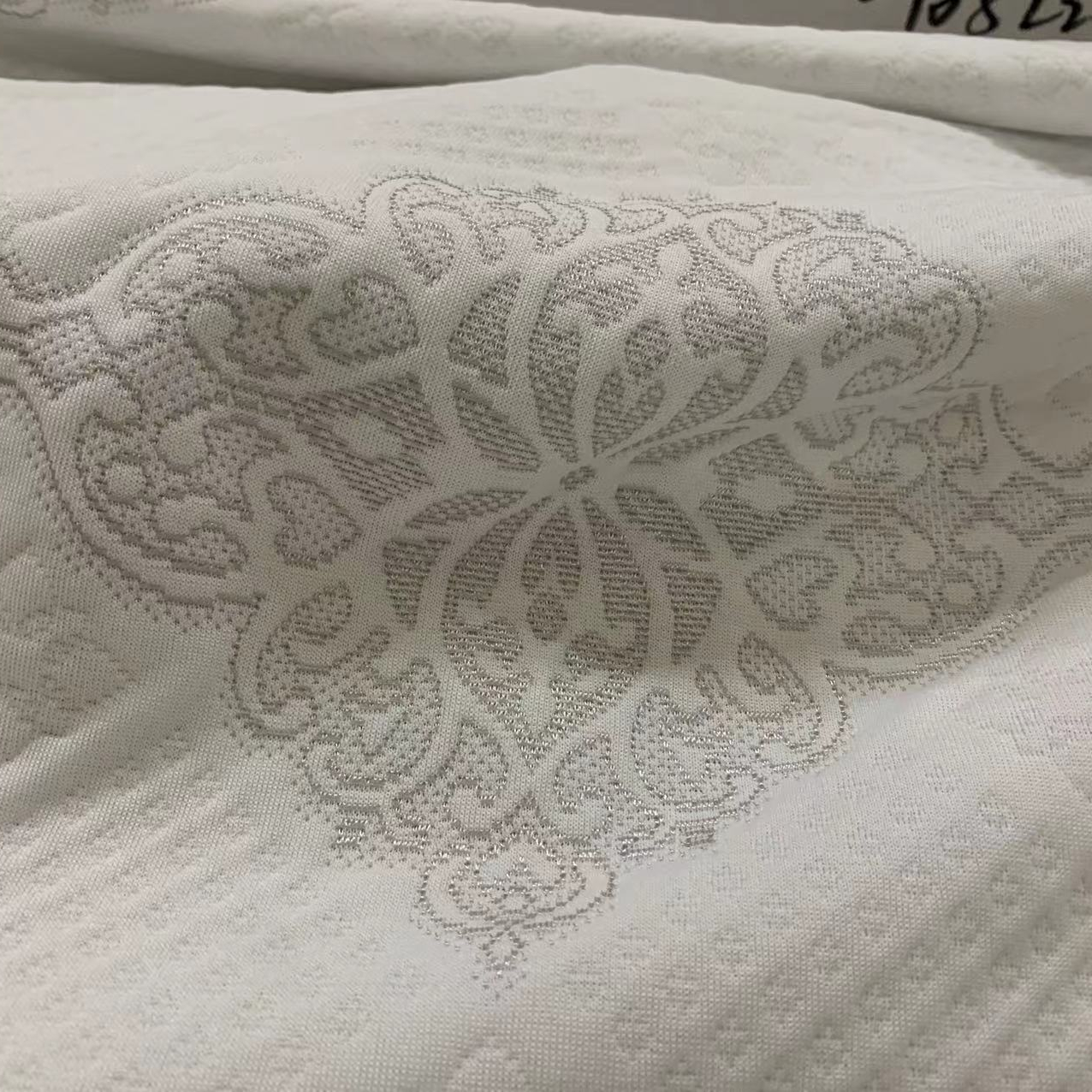 Fabric Textile Raw Material for Mattress 180gsm Latest Design