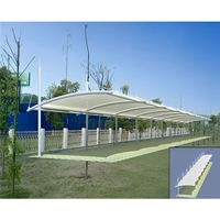 Abri d'auto moderne portable pliable à membrane en PVC durable et économique-Installation rapide pour les espaces de stationnement communautaires