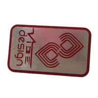 Venta caliente de diseño personalizado de impresión de metal Etiqueta adhesiva del producto Logotipo personalizado Aluminio Pantalla impresa Aluminio Cámara de la computadora