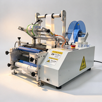 Machine d'étiquetage semi-automatique pour bouteilles rondes LT-T102, applicateur d'étiquettes pour boîtes rondes de bureau, prend en charge l'étiquetage simple et double.