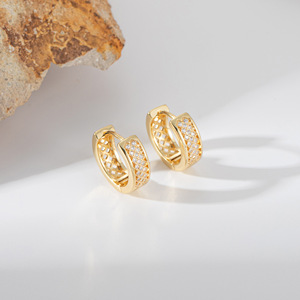 Boucles d'oreilles créoles géométriques en or 18 carats micro-pavé de zircon, manchettes d'oreille pour femme, bijoux de mode pour mariage EKA-214 - Product Image 2