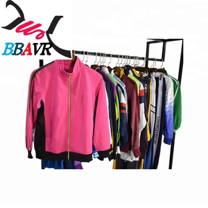 เสื้อผ้ามือสองราคาถูกจากจีน ขายส่งยกกระสอบ 100 กก. เสื้อผ้ากีฬาผ้าฝ้ายและไนลอนมือสองจากจีน - Product Image 3