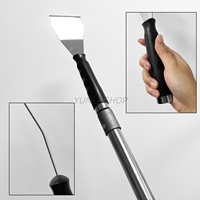 Grattoir courbé à poignée souple de 3 pouces et perche d'extension à 4 sections, spatule en acier inoxydable pour murs et sols