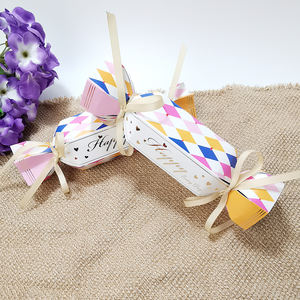 ร้อนขายการออกแบบสี<span class=keywords><strong>แฟนซี</strong></span>กล่องขนมที่มีโบว์ริบบิ้นสำหรับ<span class=keywords><strong>วัน</strong></span><span class=keywords><strong>เกิด</strong></span>ช็อคโกแลตบรรจุภัณฑ์กล่องกระดาษ - Product Image 5