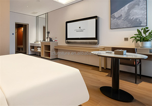 Cadre de lit d'hôtel économique avec tête de lit intégrée et table de chevet – Ensemble complet de mobilier de chambre pour chambre d'hôtel de chaîne 3 étoiles - Product Image 2