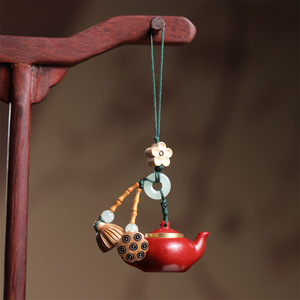 Pendentif sachet théière en cinabre sculpté en forme de lotus avec pompon, accessoire d'aromathérapie de style chinois pour cadeau du Nouvel An chinois - Product Image 2