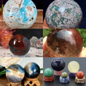 ลูกบอลอะราโกไนต์สีน้ำเงินดรูซี่ธรรมชาติหลากหลายแบบขายส่ง งานฝีมือคริสตัลดีไซน์ไม่ซ้ำใคร (2 ชิ้น/กก.) - Product Image 6