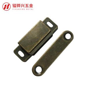 Loquet de porte en alliage de zinc YIHUAXING, style traditionnel, quincaillerie durable pour armoires et portes de cuisine - Product Image 1