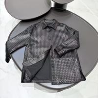 Veste en cuir tissé noir pour femme, style chemise boutonnée avec fente latérale pour la vie urbaine