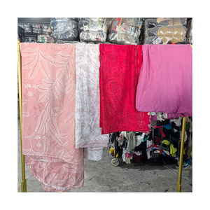 Lots de draps d'occasion à prix réduits, draps de seconde main en vrac, tailles et couleurs variées, vente en gros - Product Image 2