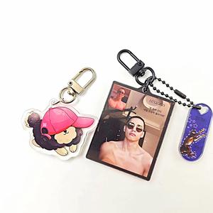 Cute Colored Making Machine Epoxy Glitter Acrylic <b>Key</b> Chain Promotional Cute Anime Acrylic Keychain - Product Image 5