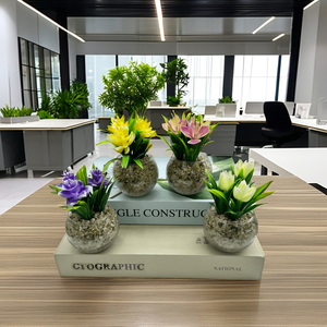 Petite plante et fleurs artificielles en verre vert pour la <span class=keywords><strong>d</strong></span>écoration intérieure <span class=keywords><strong>D</strong></span>éco verte - Product Image 1