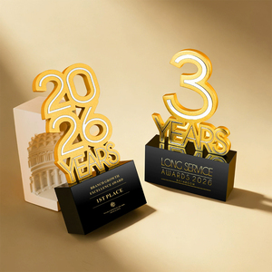 Trofeo Personalizzato in Metallo con Stampa UV, Coppa Commemorativa, Nuovo Trofeo Dorato con Numero, Modello Souvenir con Logo Aziendale Artistico - Product Image 2