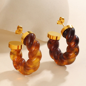 Pendientes de Aro de Resina Trenzada en Forma de U de Acero Inoxidable Color Ámbar, Joyería de Moda para Mujer para Fiestas - Product Image 1