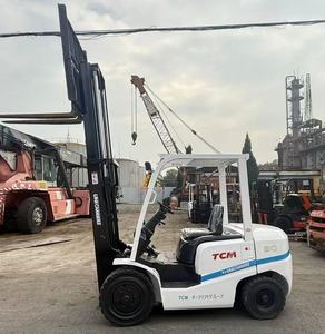 Chariots élévateurs miniatures japonais de haute qualité 3,5t Diesel 2,5/3,5/3 tonnes Neufs et d'occasion Électriques À VENDRE À SHANGHAI - Product Image 5