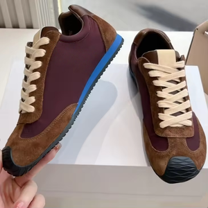 Zapatos Deportivos Retro de Diseño de Alta Calidad para Hombre y Mujer, Estilo Casual para Correr y Caminar, Zapatos de Cuero Genuino de Gamuza - Product Image 1