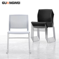 GUANGWEI Design moderne ergonomique empilable bureau salle de réunion école bibliothèque chaise d'étude