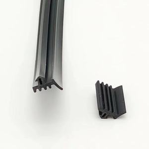 إطار نافذة باب وسور من سبائك الألومنيوم على شكل جسر مكسور، شريط مطاطي من الكلوريد متعدد الفينيل مضاد للرياح والماء من مزيج البولي بروبلين المرن، ذراع مشبك في الفتحة الزجاجية - Product Image 6