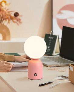 북유럽 LED 테이블 램프 충전식 터치 스위치 무단계 조광 침실용 야간등 침대 옆 책상 장식용 테이블 라이트 - Product Image 4