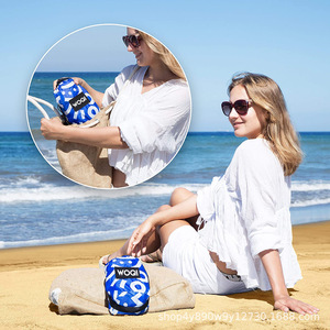 Manta de Playa Extra Grande Woqi, 107x77, Impermeable, Resistente a la Arena, Rectangular, de PVC, para Picnic, Playa y Camping - Product Image 1