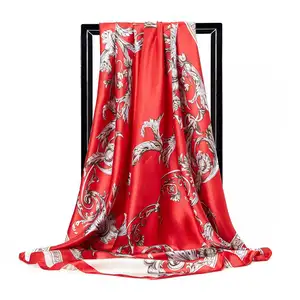 Элегантный большой квадратный шелковый женский шарф-полотенце 90 см с логотипом
