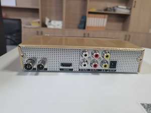 Penerima TV Digital DVB-T2 Sensitivitas Tinggi, Tegangan Lebar 110V-250V, Pemutar Media Multi-Format dengan Remote IR - Product Image 2