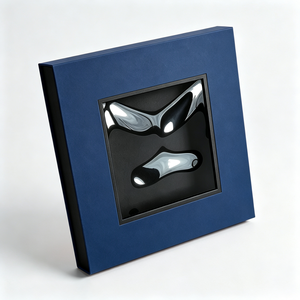 Caja de Regalo Magnética de Cartón Rígido de Lujo en Color Naranja y Azul con Ventana, Disponible en Stock - Product Image 3