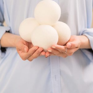 Bolas de secadora de lana de Nueva Zelanda hechas a mano para el hogar de alta calidad, bolas de secadora de lana blanca de 7CM, paquete de 6 en una bolsa OPP - Product Image 6