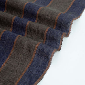 पर्यावरण के अनुकूल त्वचा के अनुकूल 100% लिनन स्ट्रिप कपड़े 134gsm सांस लेने योग्य शिलीन रंग के कपड़े - Product Image 1