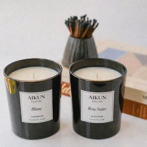 Bougie parfumée AIKUN en verre noir avec boîte personnalisée, parfum pomme et melon, pour une ambiance relaxante - Product Image 5