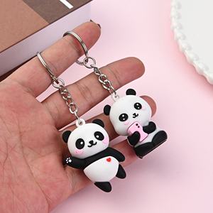 Llavero de Panda al por mayor, bonito y suave, de dibujos animados 3D, de PVC, con forma de animal, colgante para bolso, muñeco de panda, llaveros de goma - Product Image 5