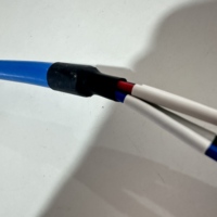 Baterai Khusus dengan Kabel Eksternal untuk Pengontrol Pusat