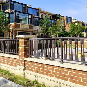 ألواح سياج سهلة التجميع قضبان معدنية آمنة من الألومنيوم ألواح حائط حدية لسور الحديقة - Product Image 3