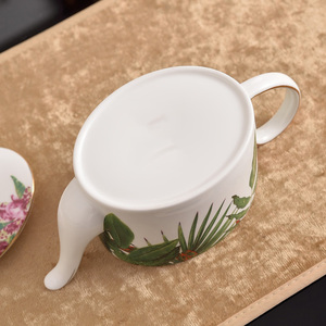 Service à thé de luxe en porcelaine fine, 10 pièces, en céramique artisanale avec motif forêt tropicale pour la décoration intérieure - Product Image 6