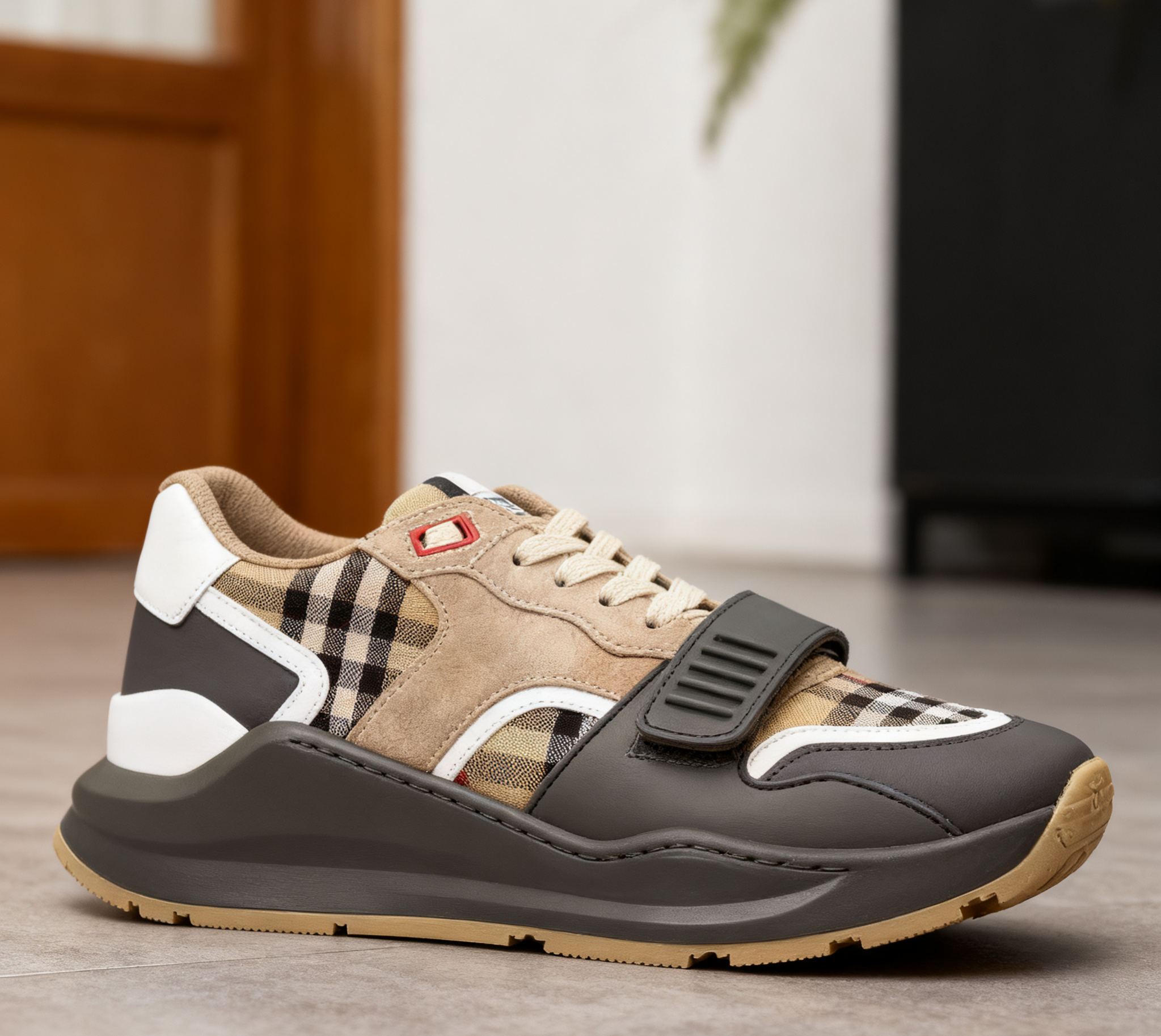 สีน้ำตาล